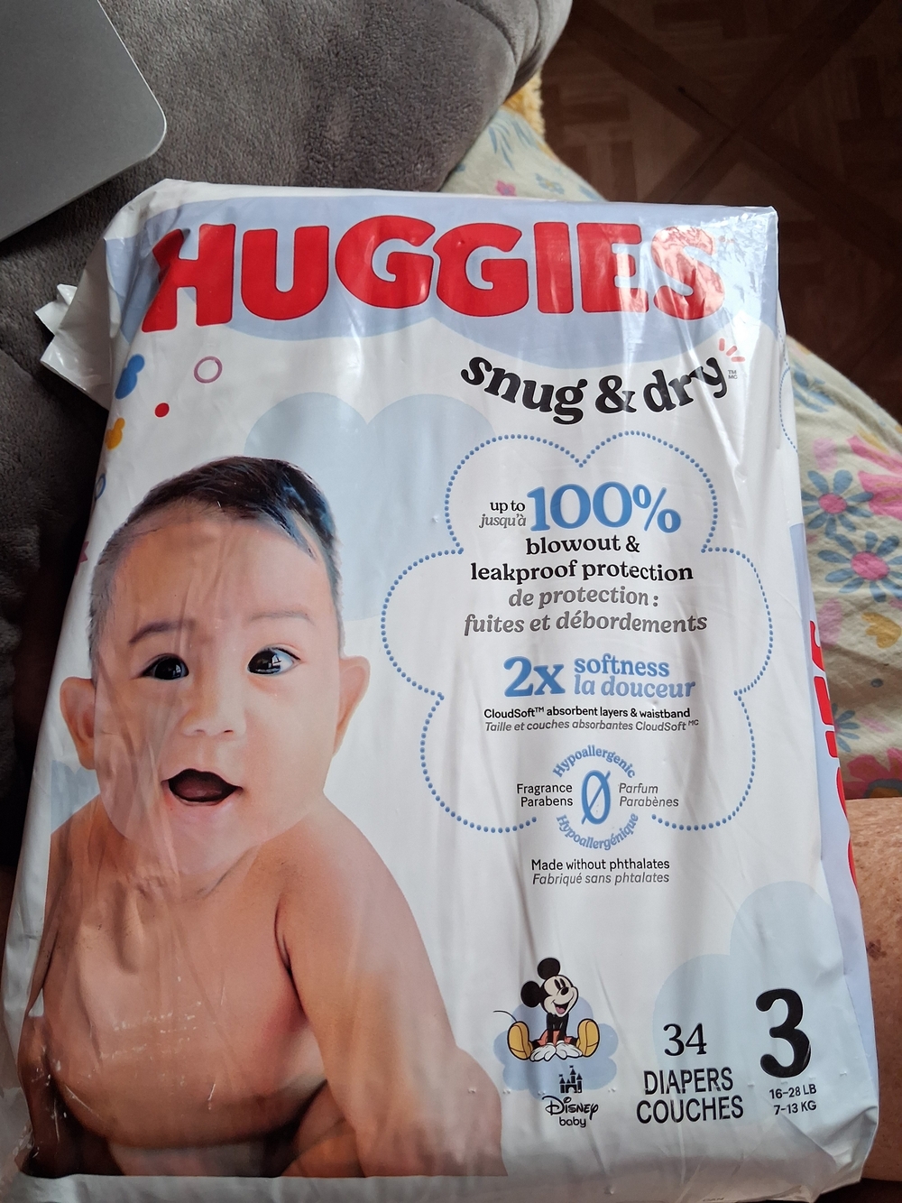 Disney Huggies Snug & Dry Diaper Pack - Red, White, Blue